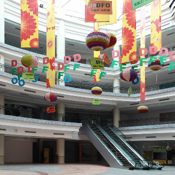 Largest Shopping Mall in The World - Покупки и торговля